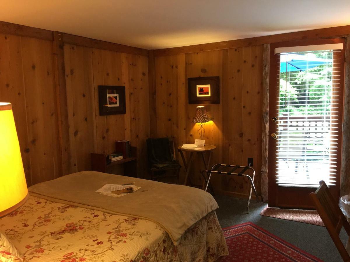 Manitou Lodge Forks Ngoại thất bức ảnh